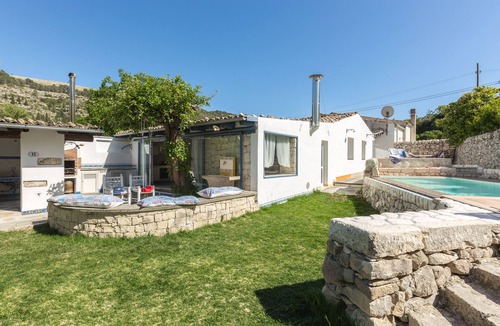 Ragusa Villa | "Arancelli 11" Typical Villa