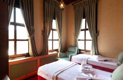 Mudanya Bed & Breakfast | Araz White House