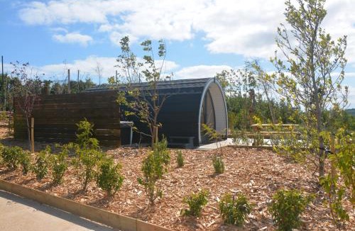 Carrickfergus Cabin | Arbor Hills