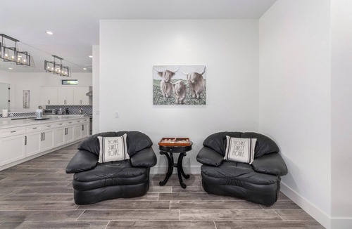 Tierra Feliz House | Arcadia/Biltmore 2023 Build - Heated Pool - 4 bedroom 4.5 bath - PRIME LOCATION