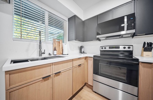 Camelback East Apartment | Arcadia Lite 1BR Retreat with Private Yard + W/D