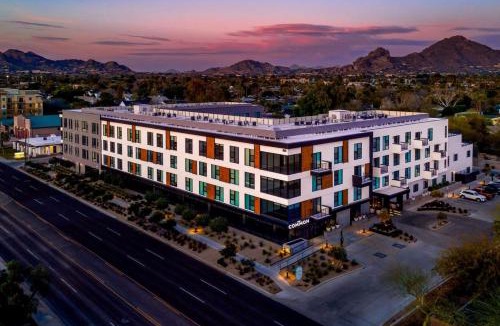 Camelback East Apartment | Arcadia Oasis, Resort Pool - Gym - Fire Pits