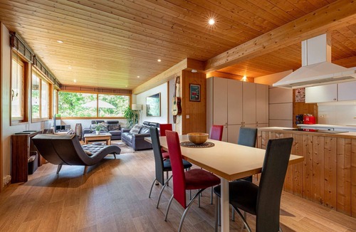 Saint-Jean-de-Sixt Apartment | Arcadia : Rez de jardin avec Jacuzzi et Vue Inoubliable