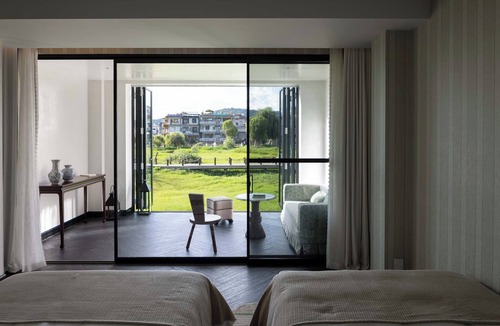 Shuanglang Hotel | Arcadia Small courtyard