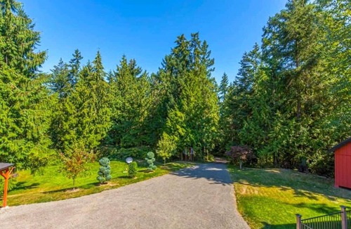 Sequim House | Arcadian Grove Studio Loft in the Woods