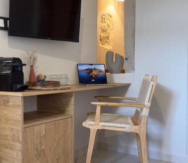 Katarraktis Apartment | Arch Residence, studio 1, Apothika