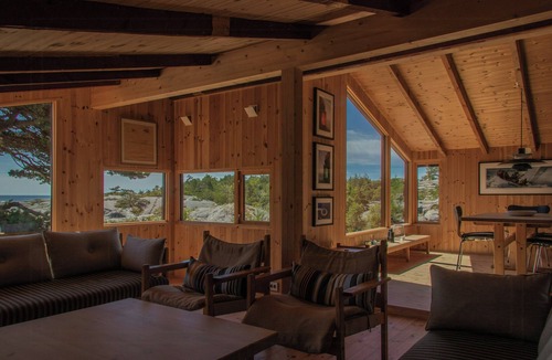 Risor House | Architect-designed cabin with beach in Risør