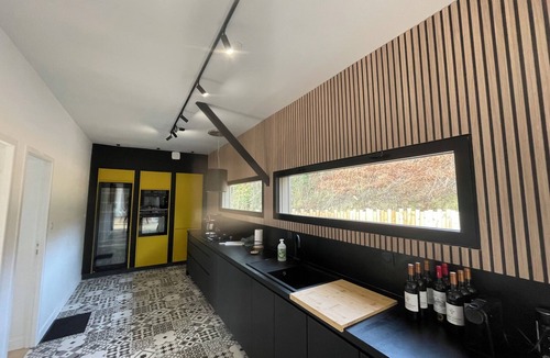 Gonneville-sur-Mer House | Architect-designed villa, year-round heated pool, 2 minutes from the sea in HOULGATE