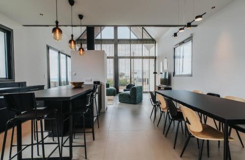 Le Conquet Villa | Architect-designed villa with sea view