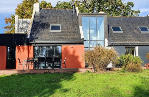 Arradon House | Architect-designed villa Arradon, 200 m2, 5 bedrooms, 4 bathrooms, seaside location