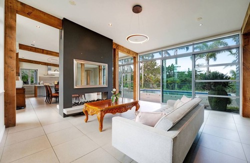 Lucas Heights House | Architectural Masterpiece Oasis with Pool and Spa