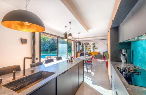 Sormiou House | Architect villa pool & peaceful garden