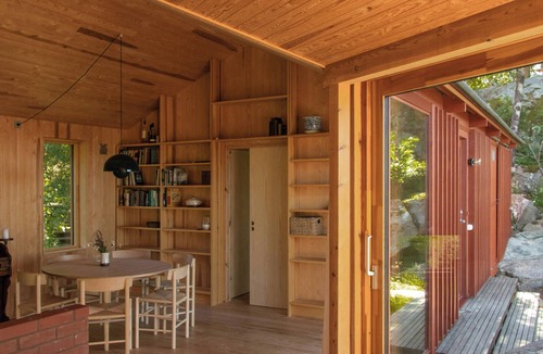 Risor House | Architectural gem with a view of Lyngør