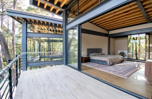 Valle de Bravo House | Architectural glass masterpiece villa in Avandaro Forest
