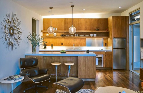 Venice House | Architectural Modern Bungalow with Spa