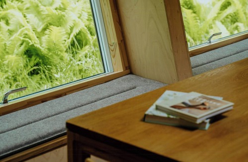Hoeve Strand House | Architectural tiny house with sauna near beach