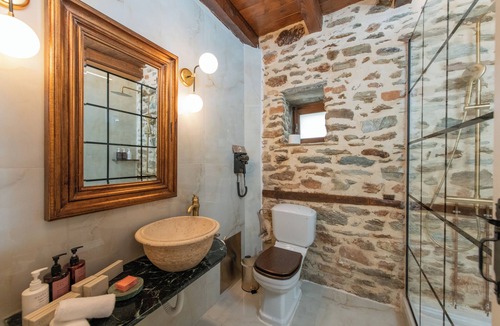Agios Lavrentios House | Archontiko 1716