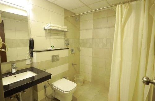 Kaloor Hotel | Arctic Hotel