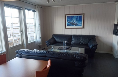 Tverlandet Cabin | Arctic Seasport
