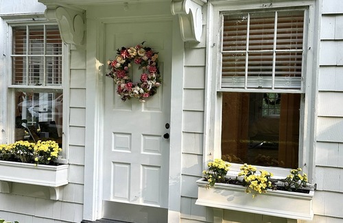 Mount Vernon House | Arden Cottage
