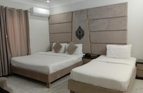 F-7 Sector House | Arena Lodge Guesthouse