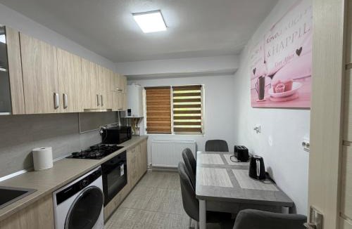 Curtea De Arges Apartment | Argeş Central