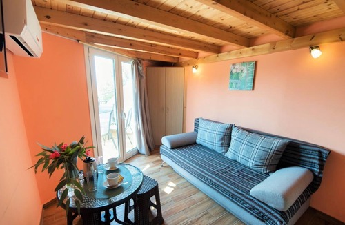Vassiliki House | Argo Maisonettes & Suites