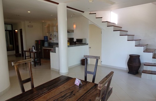Yapak Hotel | Argonauta Boracay Boutique Hotel with Apartments and Villas