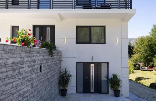 Rucar Villa | Arhondaric