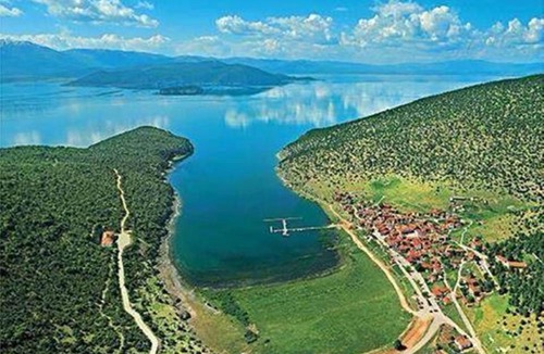 Lefkonas House | Arhontiko