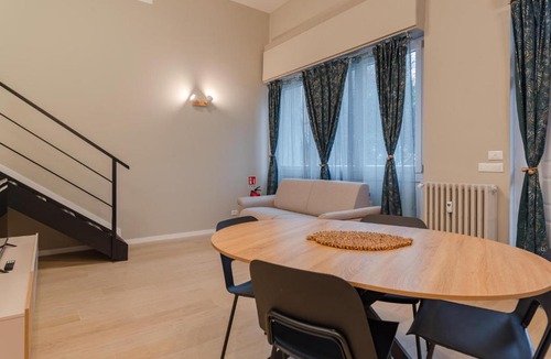 Santa Rita Apartment | Aria 225