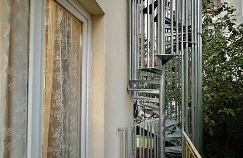 Attiki House | Aria Home – Modern & Classic with Terrace by TT