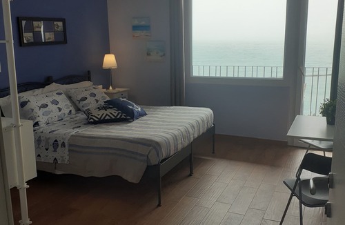 Corniglia Apartment | ARIANNA'S HOUSE full of light and sunshine in beautiful Corniglia (Cinque Terre)