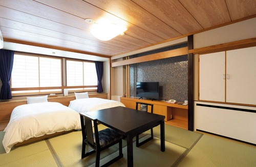 Kaminoyama House | Arimakan