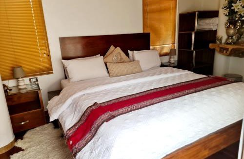 Huaran Villa | Arins House