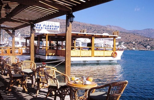 Elounda House | Aristea is homely and quiet Hotel at the centre of Elounda village.