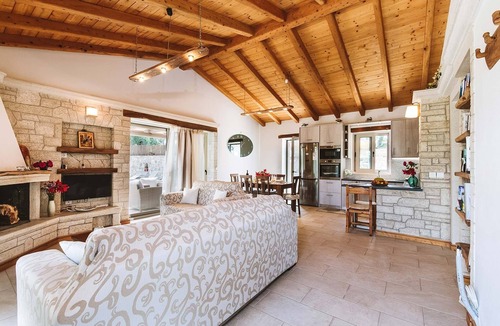 Ieromonachos Villa | Aristea Villa - Two Bedroom Villa, Sleeps 6