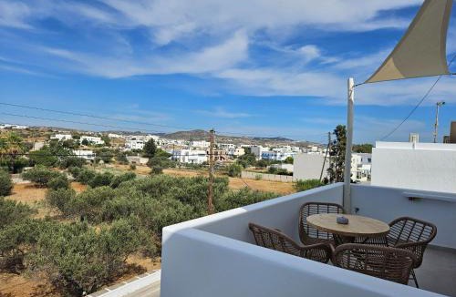 Adamas Apartment | Aristotle Suites