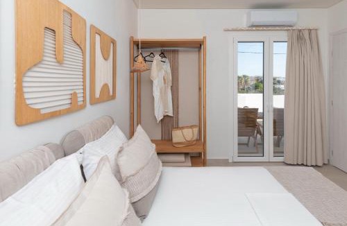 Adamas Apartment | Aristotle Suites