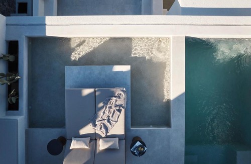 Pyrgos Hotel | Ark
