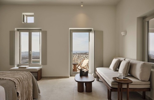 Pyrgos Hotel | Ark