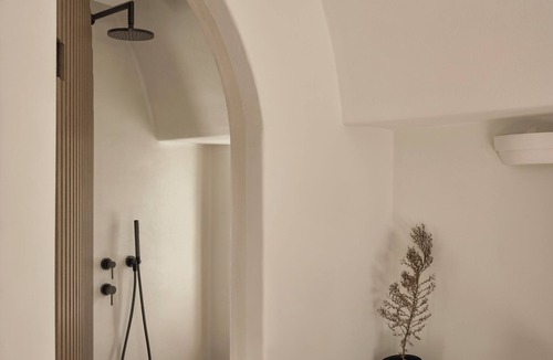 Pyrgos Hotel | Ark