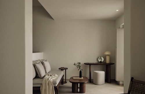 Pyrgos Hotel | Ark