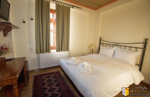 Papigo Hotel | Arkefthos Mountain Hotel