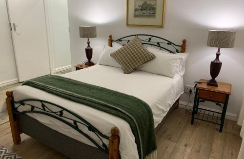 Merrivale House | Armadale Cottage