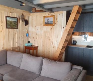 Laukeng Cabin | Arnebu