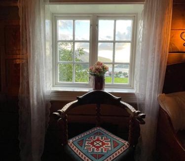 Loen House | Arnestova - villagehouse in Loen