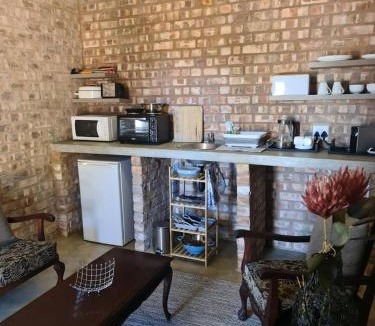 Omaheke Cabin | Arnhem Cave Lodge