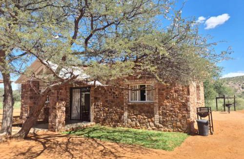 Omaheke Cabin | Arnhem Cave Lodge