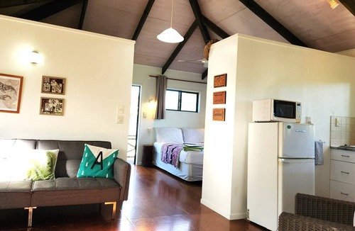 Arorangi House | Aroa Kainga Bungalows